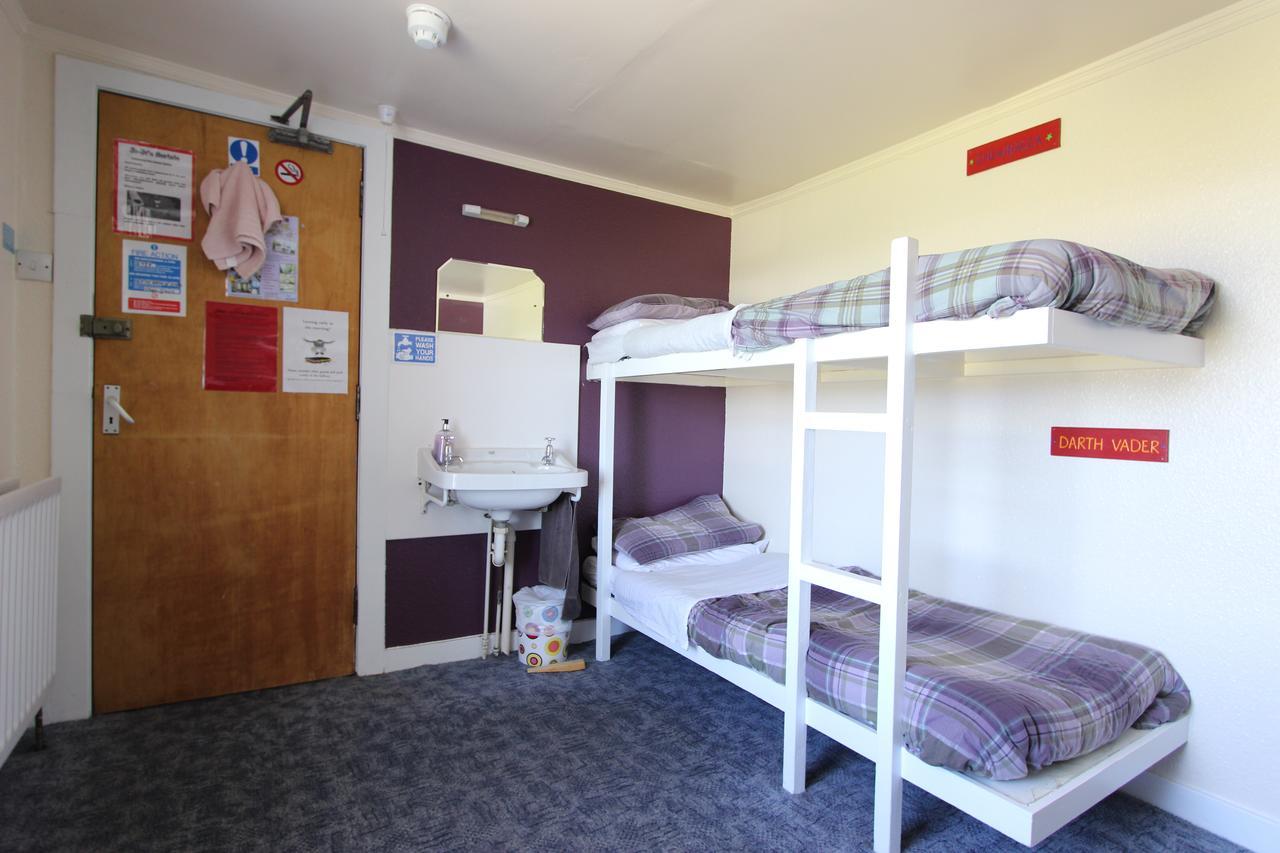 Skye Backpackers Pansiyon Kyleakin Dış mekan fotoğraf