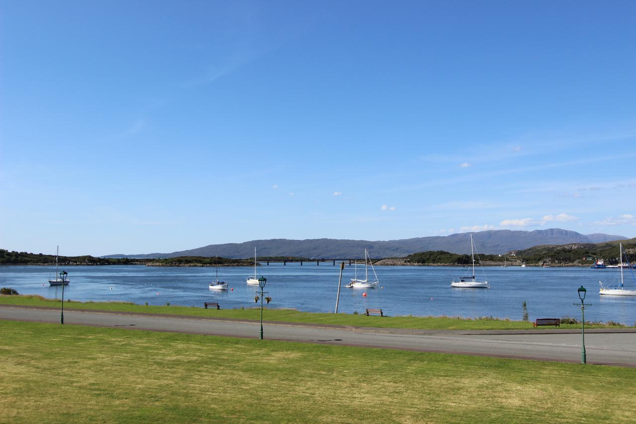 Skye Backpackers Pansiyon Kyleakin Dış mekan fotoğraf